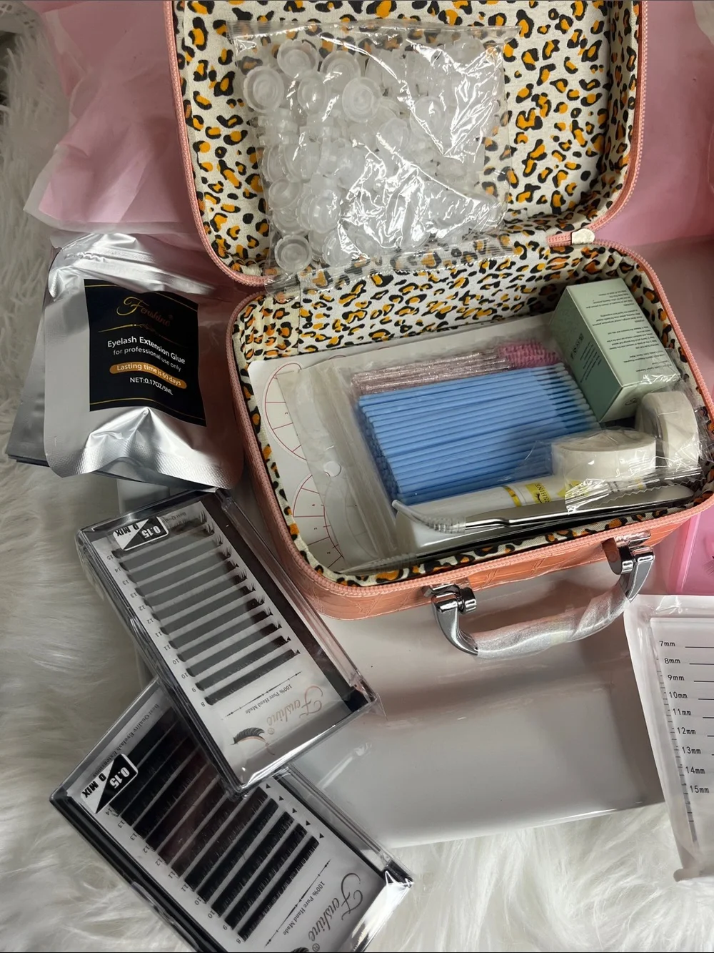Pink Faux Eyelash Kit with Practice Head and Storage Case - Women Skincare